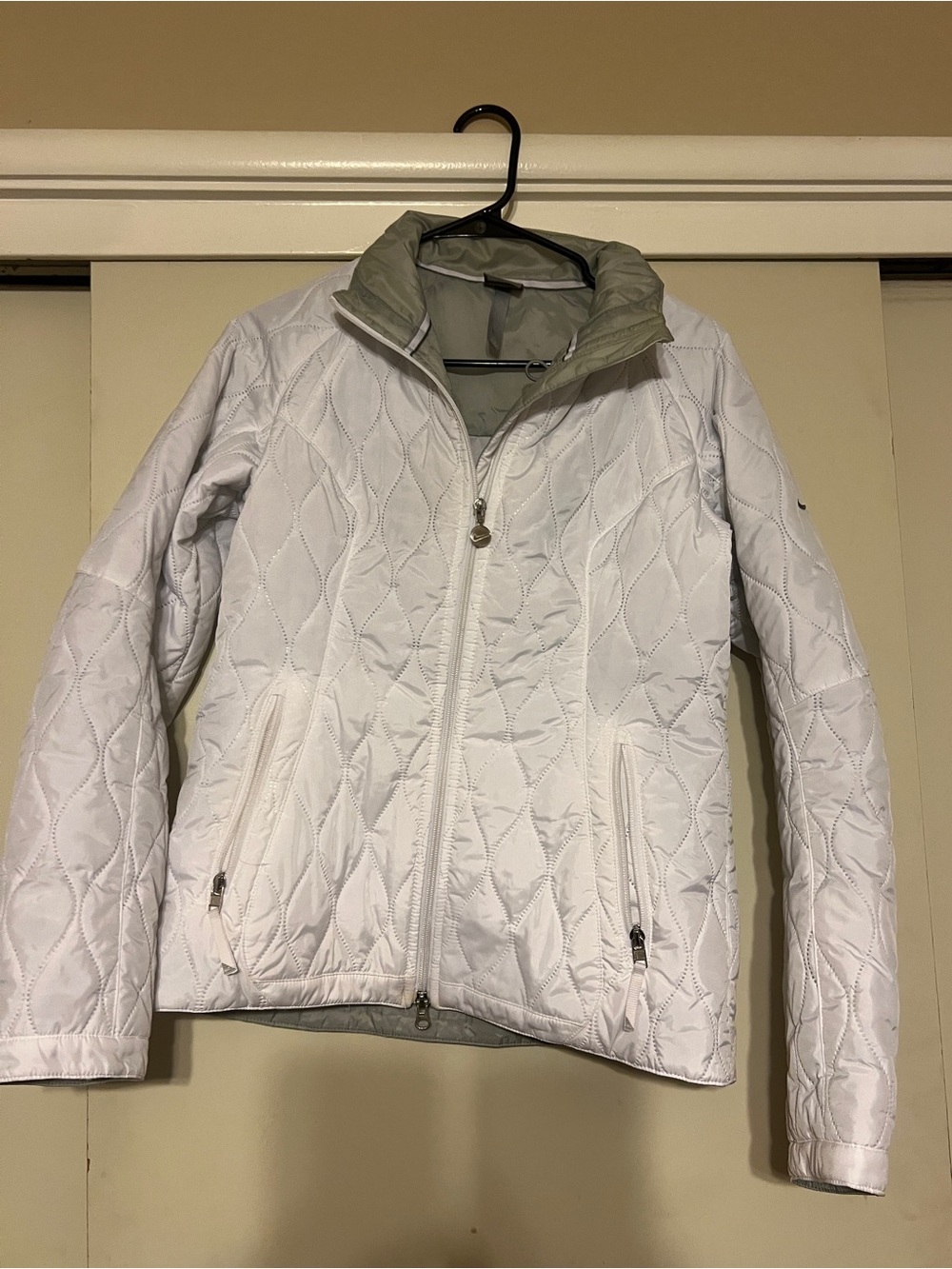 Nike Lightweight Quilted Women's Jacket - White
